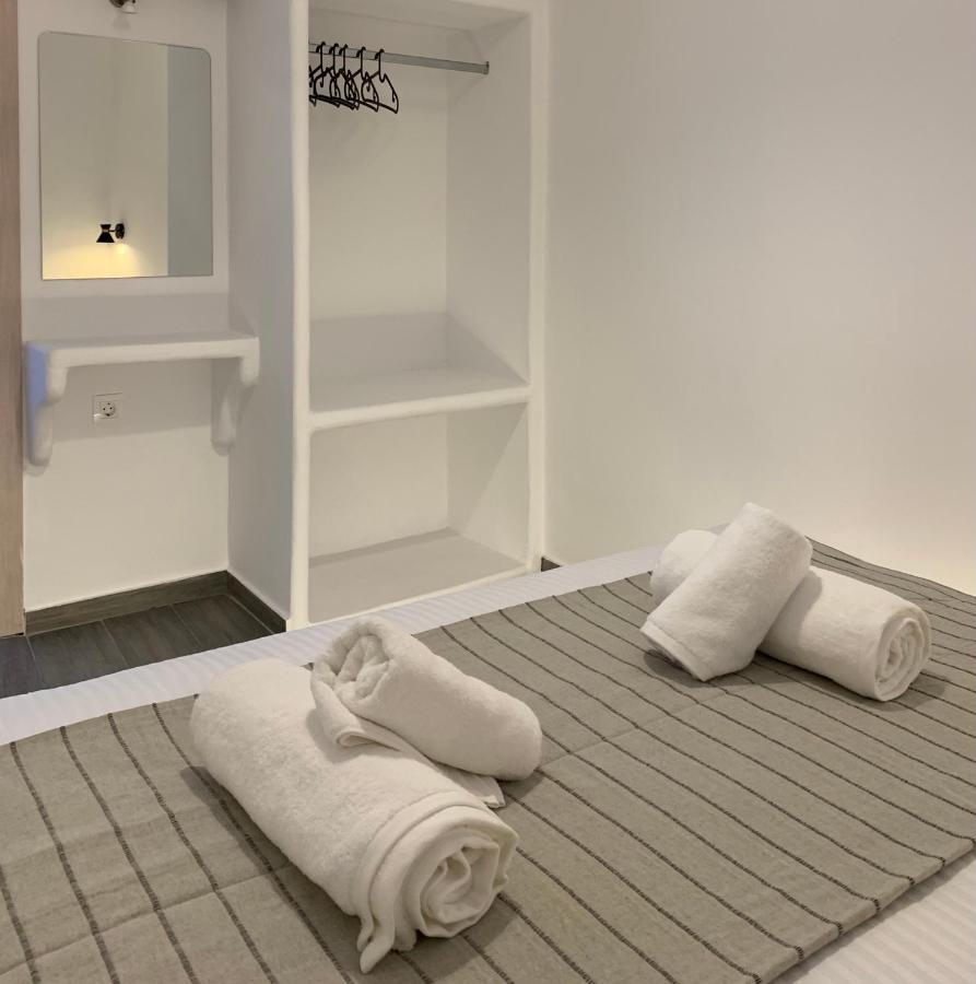 Juli'S Suites Mérichas Екстериор снимка