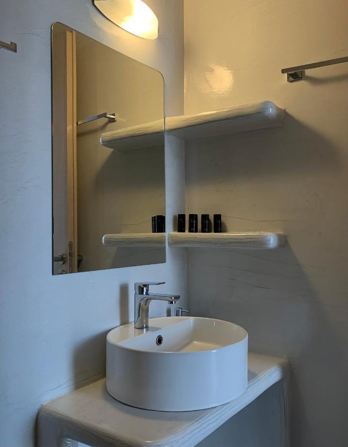 Juli'S Suites Mérichas Екстериор снимка
